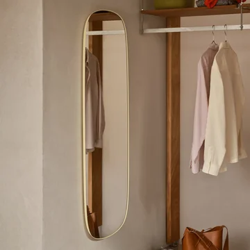 Muuto - Framed Mirror, 150 x 50 cm, jaune clair / verre transparent