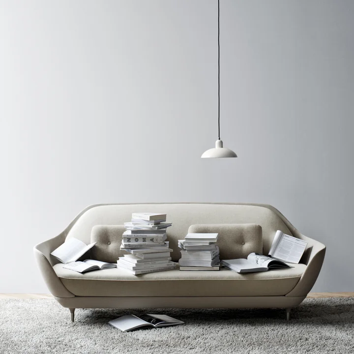 Luminaire suspendu intemporel dans une ambiance moderne