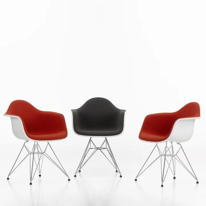 Eames Plastic Armchair DAR - Rembourrage complet