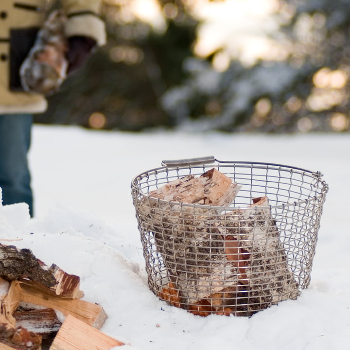 Corbeille en fil de fer avec anse pour le bois de chauffage