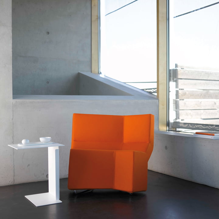 Ambiance minimaliste avec le Diana B table d'appoint