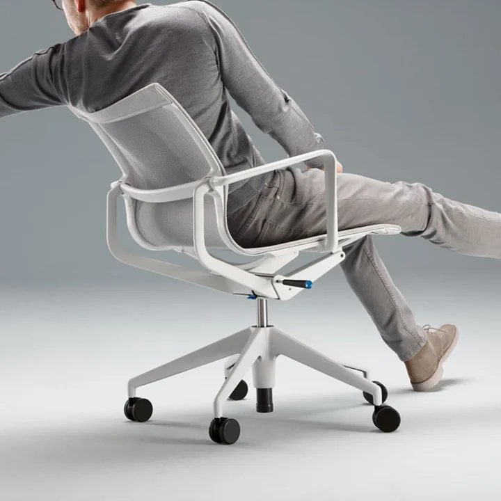 Vitra - Chaise de bureau pivotante Physix
