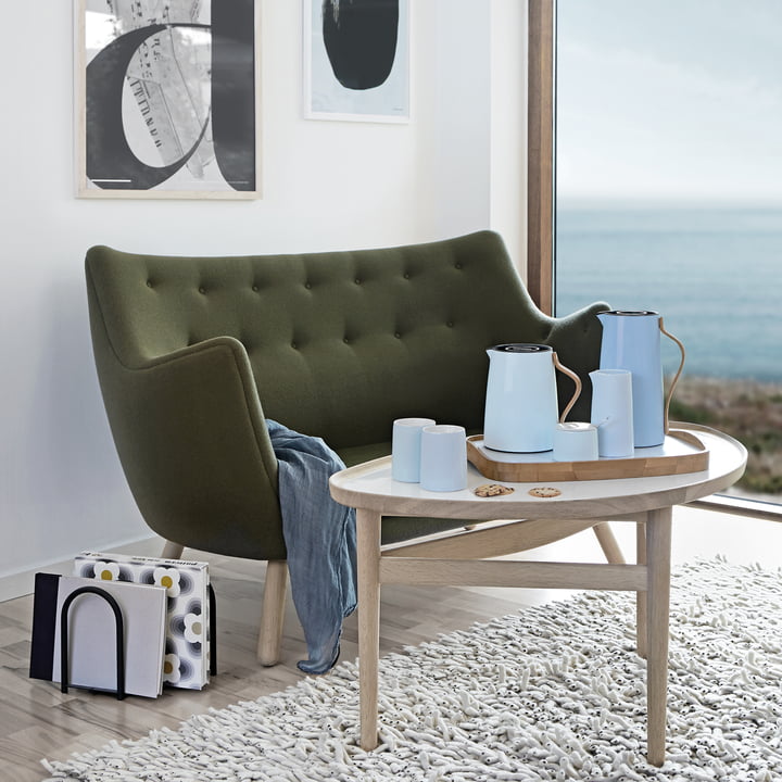 Emma Collection de Stelton sur la table basse