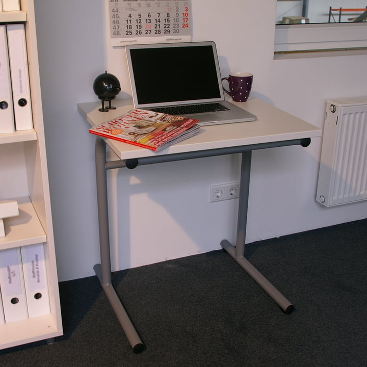 Flötotto – Table School, châssis en T/ambiance magazine