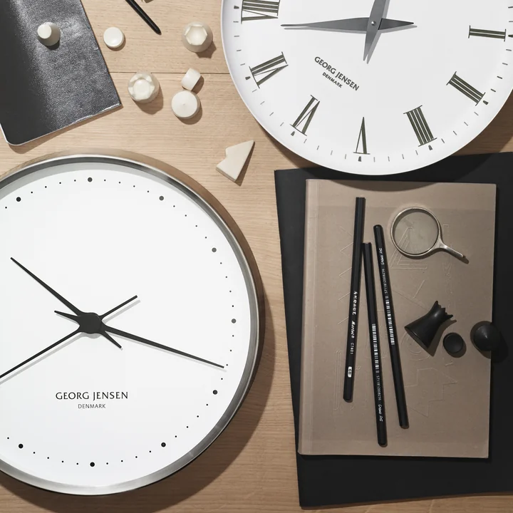 Georg Jensen - Horloge murale Henning Koppel Ø 30 cm, acier inoxydable / blanc