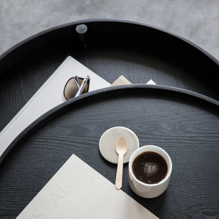 Audo - Table d'appoint Turning Table, frêne noir