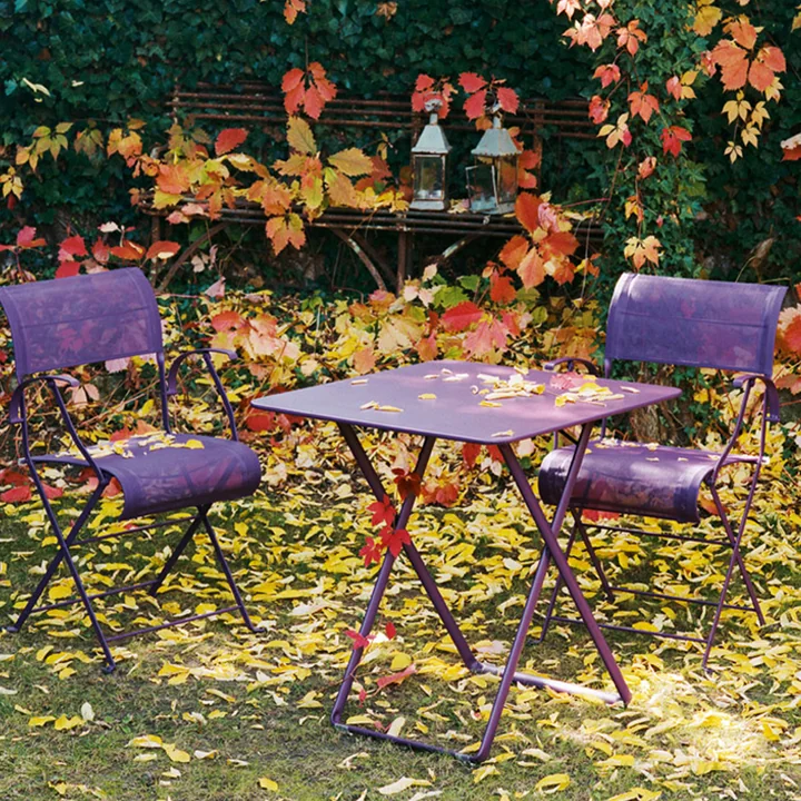 Bistro Table & Dune Fauteuil pliant de Fermob