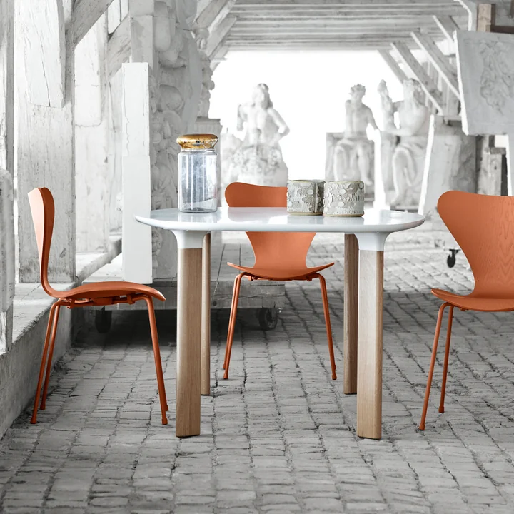 Série 7 Chaise, Monochrome Chevalier orange de Fritz Hansen