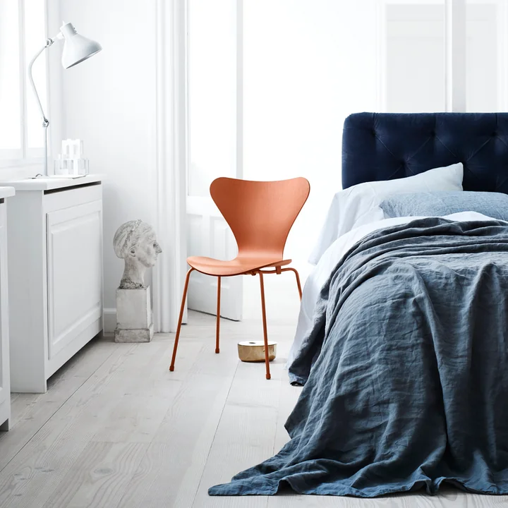Série 7 Chaise, Monochrome Chevalier orange de Fritz Hansen