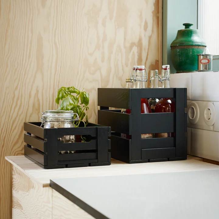 Les tables noires Dania Box en de Skagerak dans leurs différentes tailles