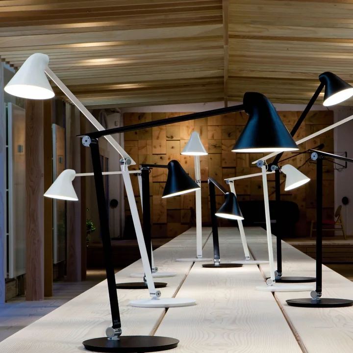 Lampe de table NJP par Louis Poulsen