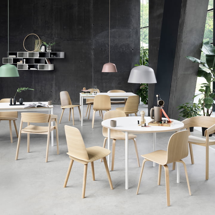 Muuto Table à manger de base avec chaises