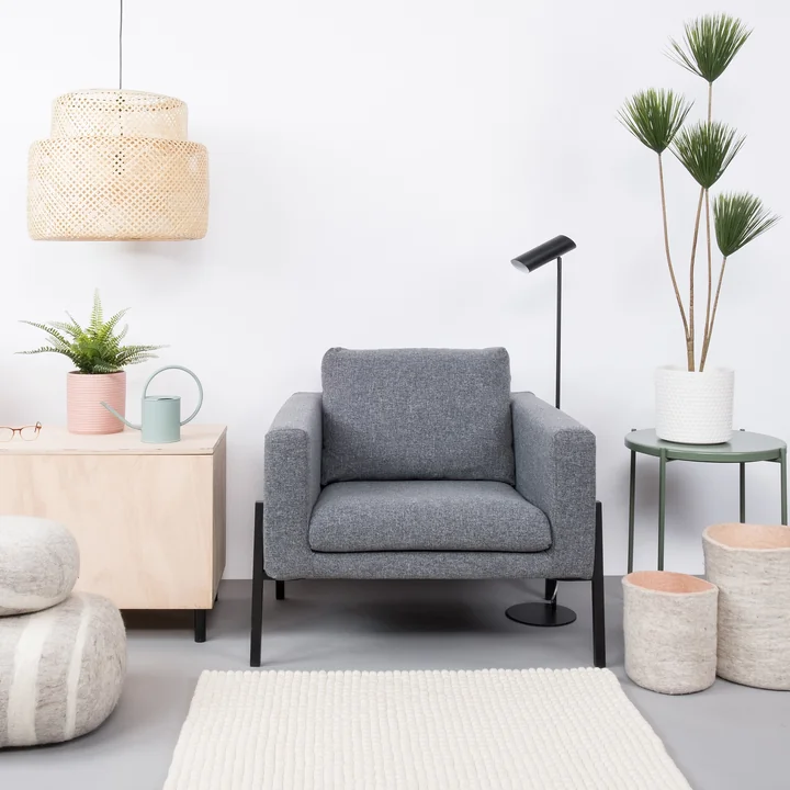 Linéa Tapis Rectangulaire de myfelt devant le canapé