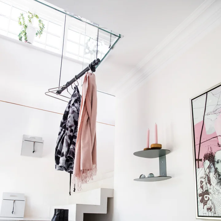 Swing Portemanteau suspendu et porte-magasin de Lind DNA