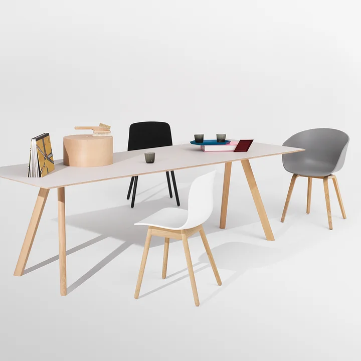 Copenhague CPH30 Table de salle à manger 200 x 90 cm de HAY en chêne laqué mat / plateau de table blanc crème (Mushroom 4176)