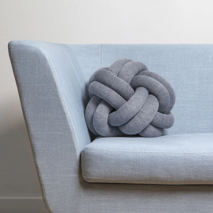 Knot Coussin sur le canapé Nest