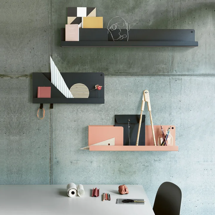 Folded Shelf pour le bureau moderne
