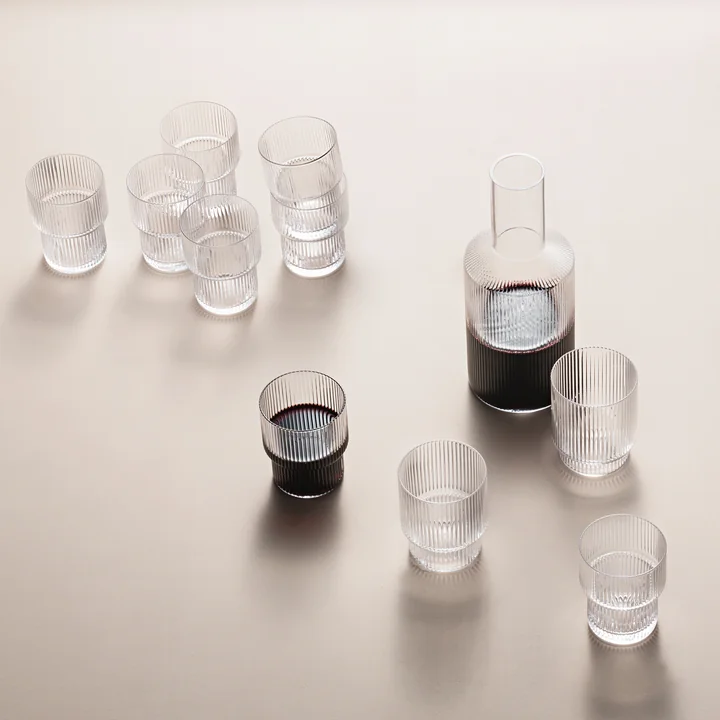 Verres et carafe Ripple de Ferm Living