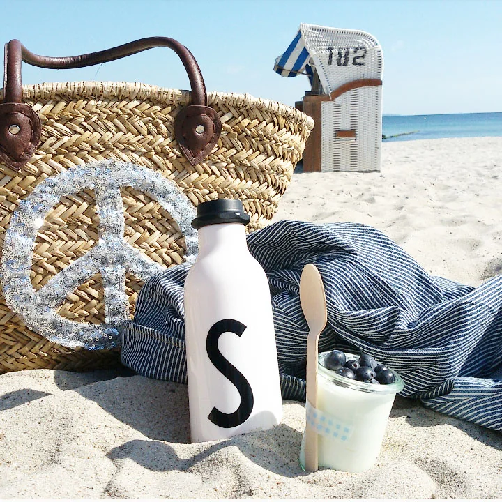 VillaSternzauberliebe-Design-Letters-AJ-Melamin-Flasche-Silke-Dr