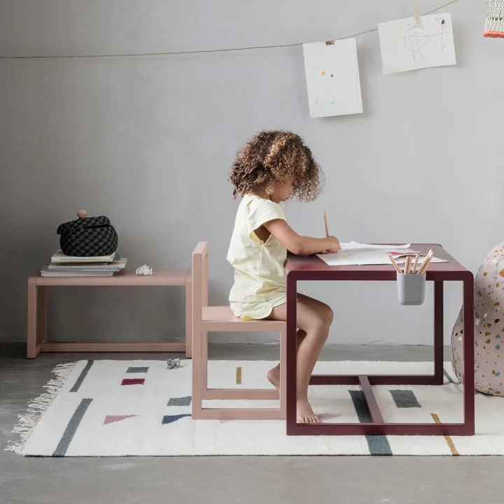 Little Architect Chaise, table et banc de Ferm Living