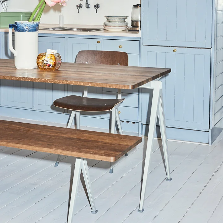 Bureau pyramidal et banc de HAY avec Result Président