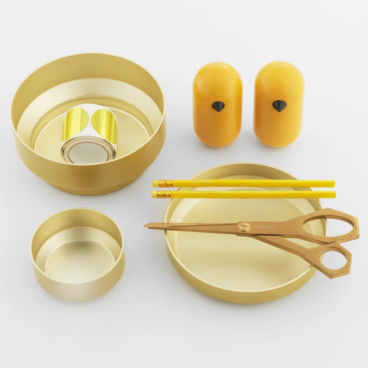 Little Bird et ciseaux de fiction quotidiens