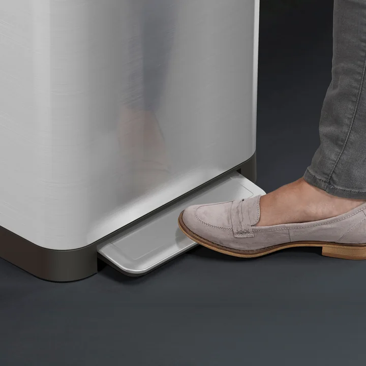 Poubelle à pédale pour les déchets de Joseph Joseph