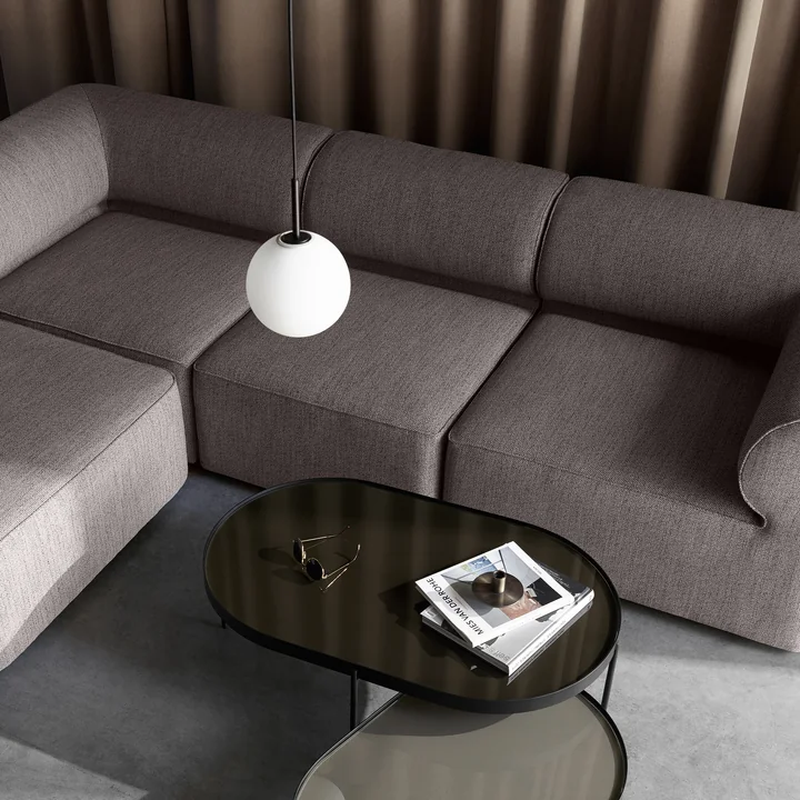 Le Audo - TR suspension en noir avec le Eave Modular Sofa