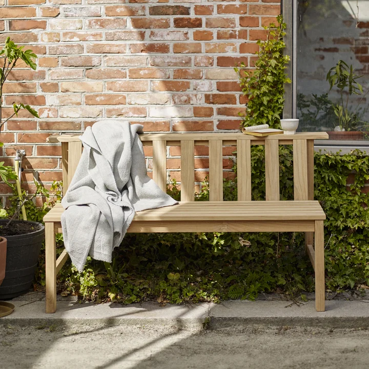 Skagerak - Banc Plank 144 cm, en teck dans la jardin