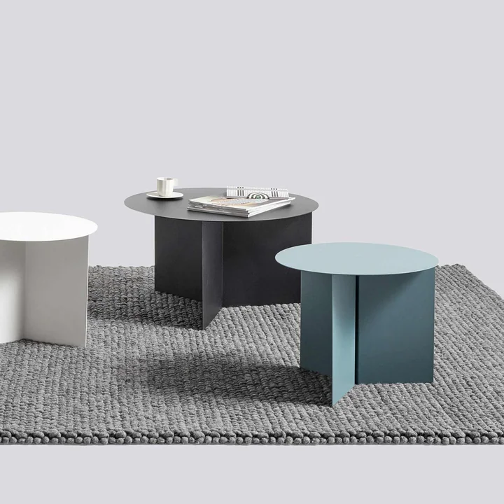 HAY - Slit Table XL disposée en arrangement à plusieurs
