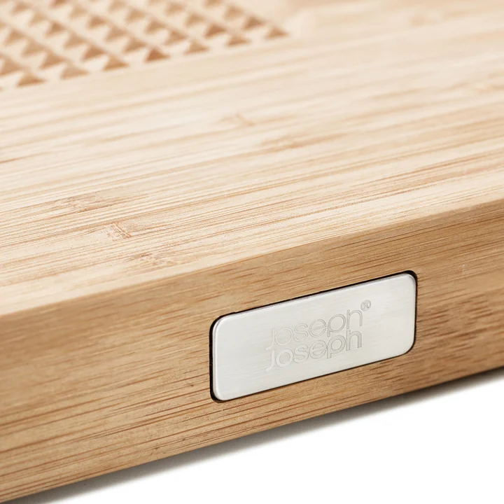 Planche à découper Cut & Carve Bamboo de Joseph Joseph