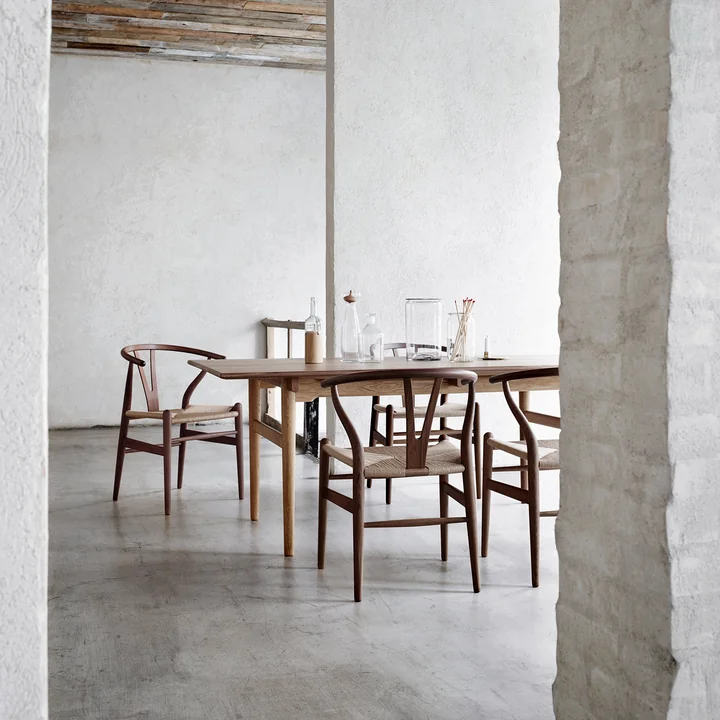 La table à manger CH327 de Carl Hansen