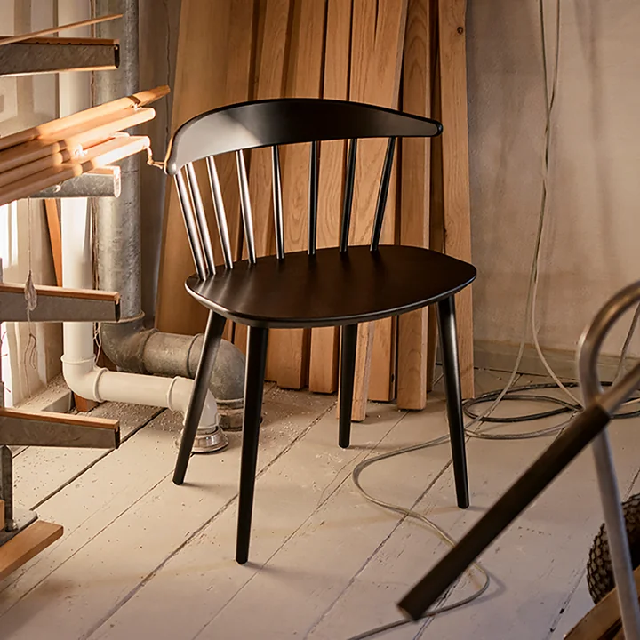 J104 Chair de HAY en noir