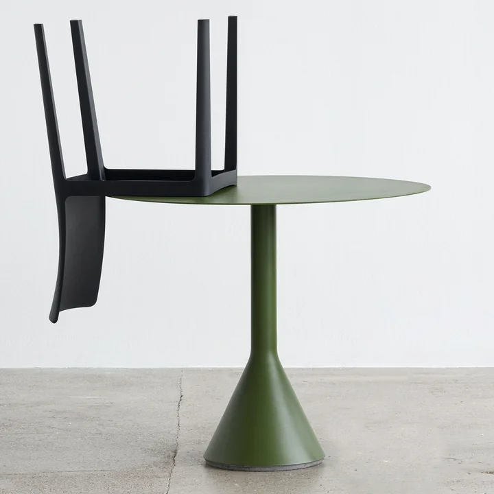 Table Palissade Cone par HAY