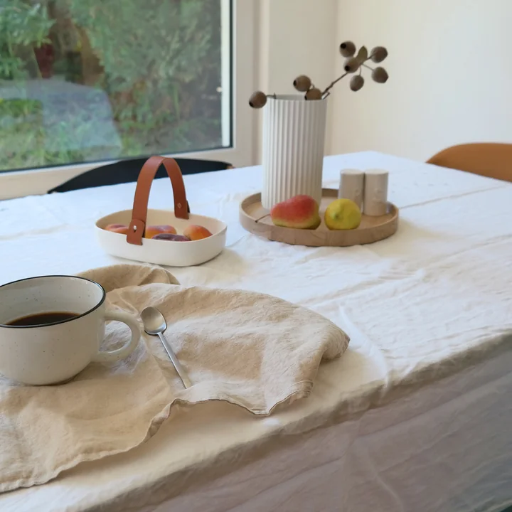 Salle à manger de Julia Biersa, Juempati