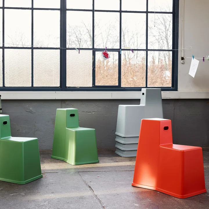 Le tabouret Tool de Vitra - empilé