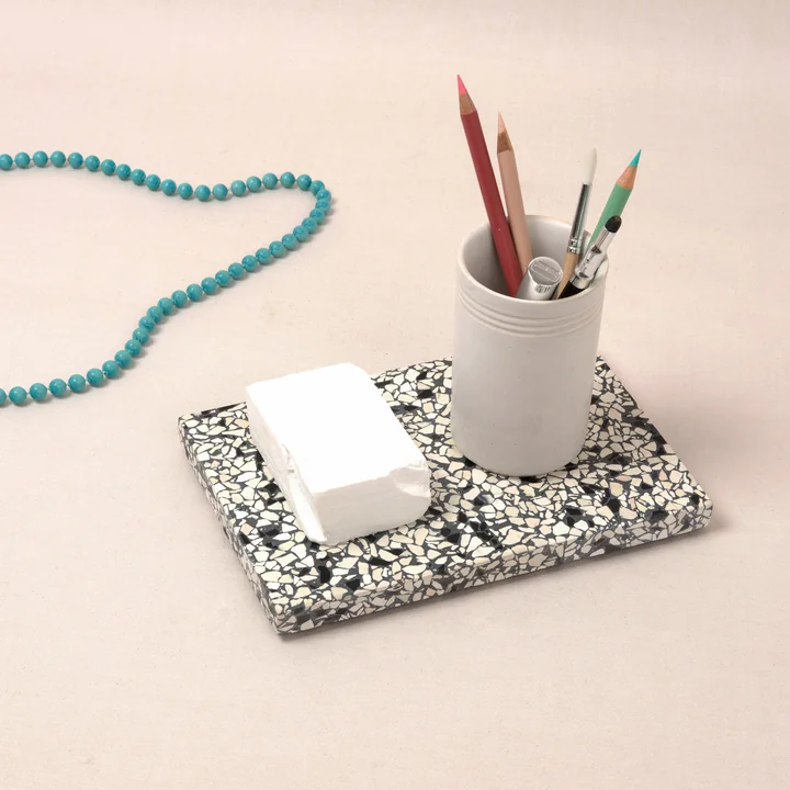 Le OK Design - Confetti Planche à découper et à servir Small, noir & ivoire