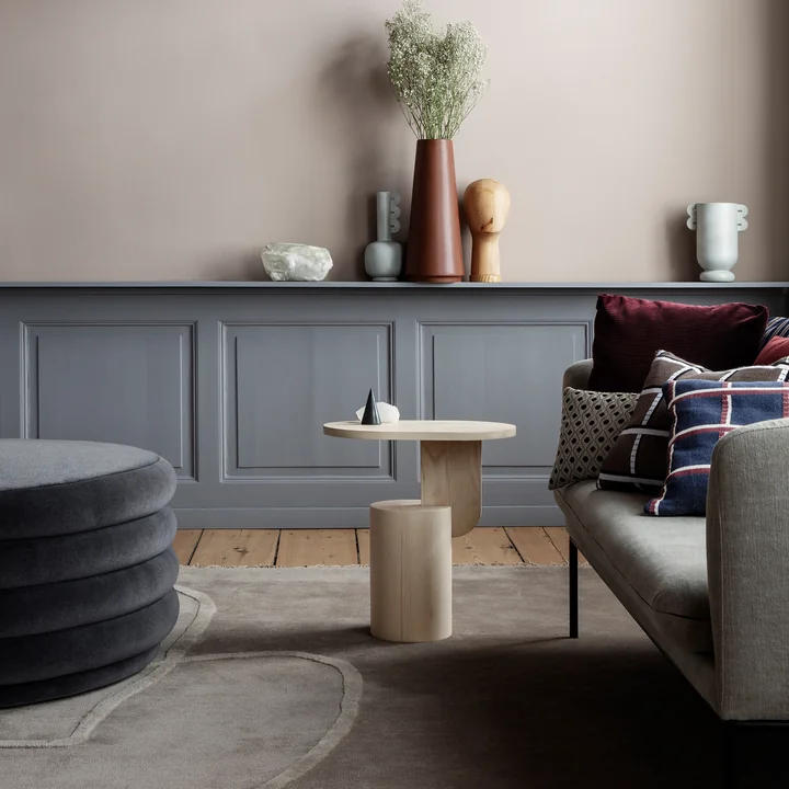 Coussin Salon, Vase Muses et Table d'appoint Insert de Ferm Living