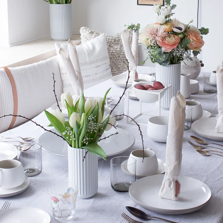 Décoration pour le petit-déjeuner de Pâques