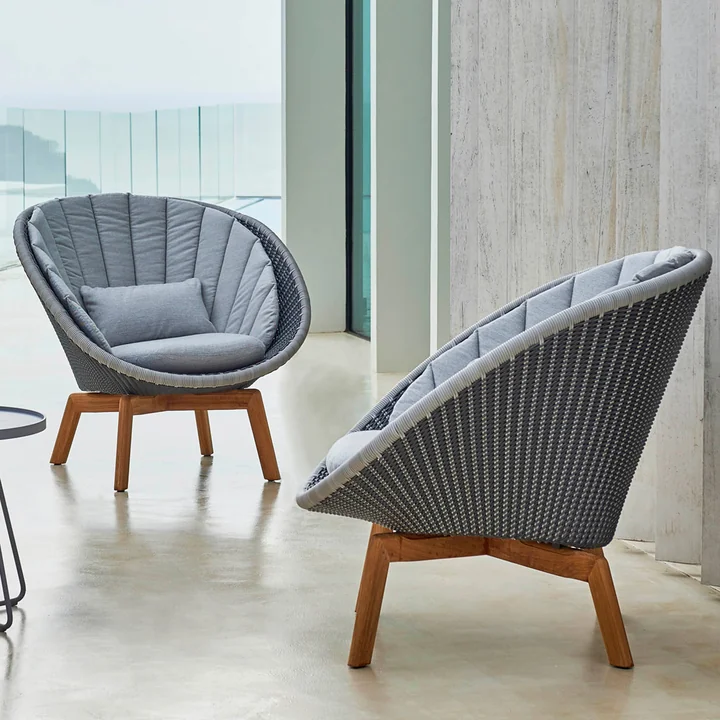 Peacock Lounge Fauteuil (5458) de Cane-line en teck / gris clair