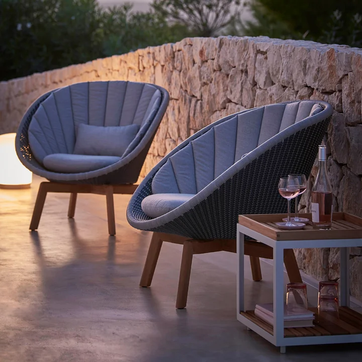 Peacock Lounge Fauteuil (5458) de Cane-line en teck / gris clair