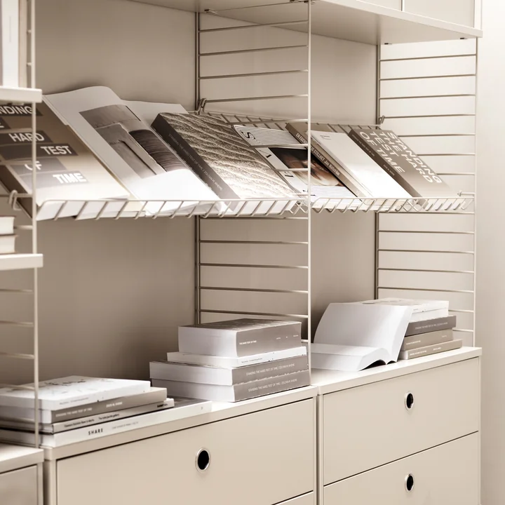 Système d'étagères de String en beige