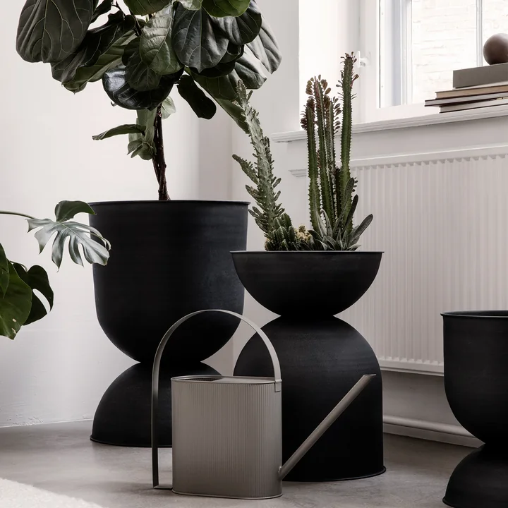 Hourglass Pot de fleurs de Ferm Living en différentes tailles