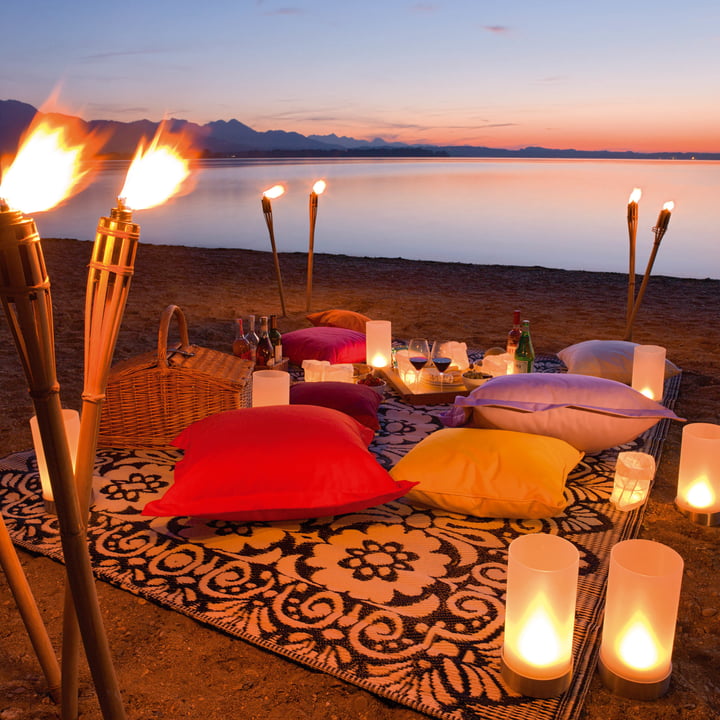 Dîner aux chandelles à la plage