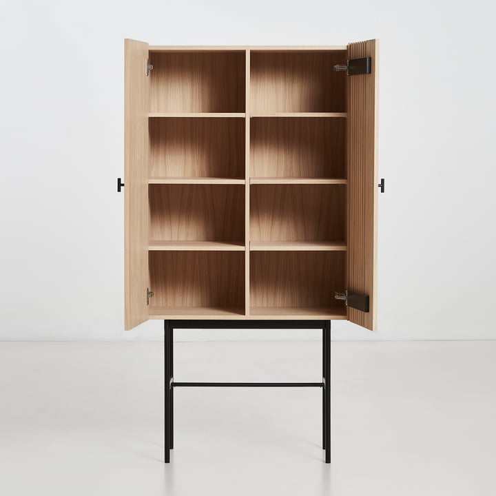 Array Highboard 80 cm en chêne de Woud avec huit compartiments