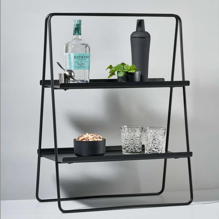 A-Table en noir de Zone Denmark comme bar
