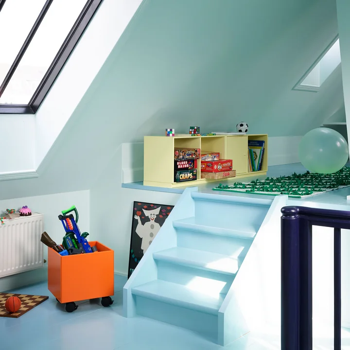 Etagère de ligne avec base et boîte à jouets de Montana