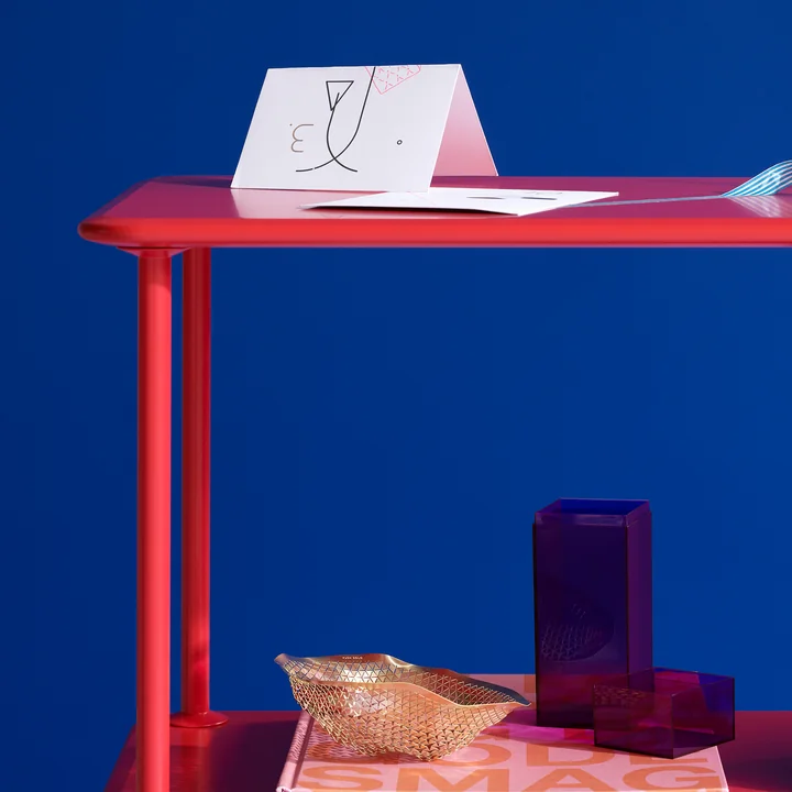 Module d'étagère gratuit de Montana en rouge porcelaine