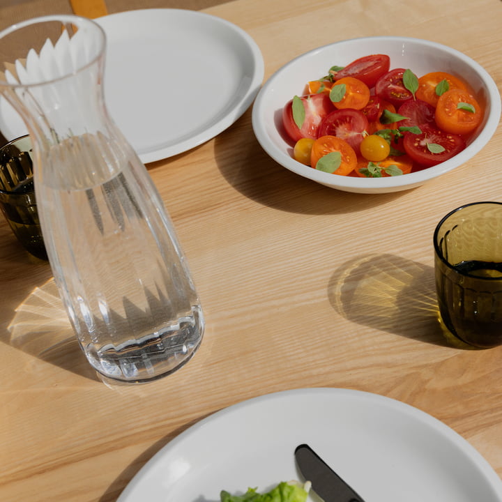 Carafe et plats de Raami de Iittala