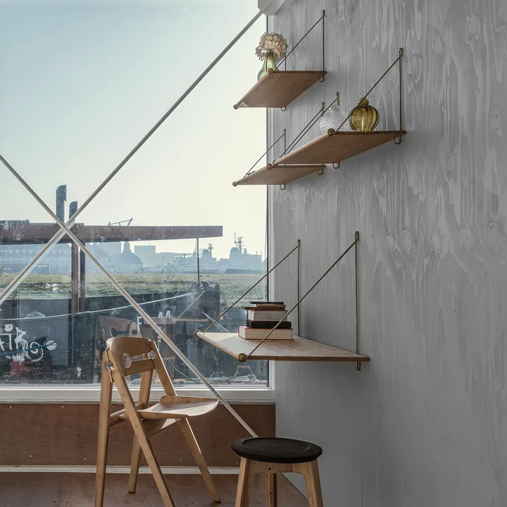 Bureau et étagère Loop de We Do Wood